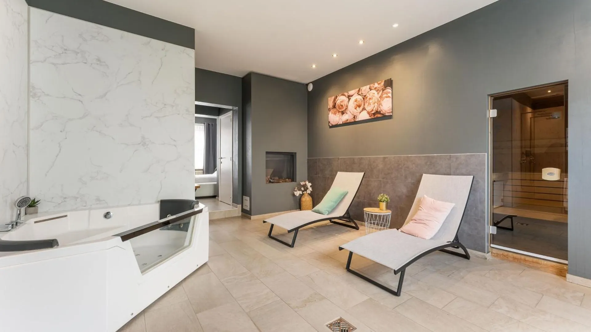 The Rose Suites Brygge