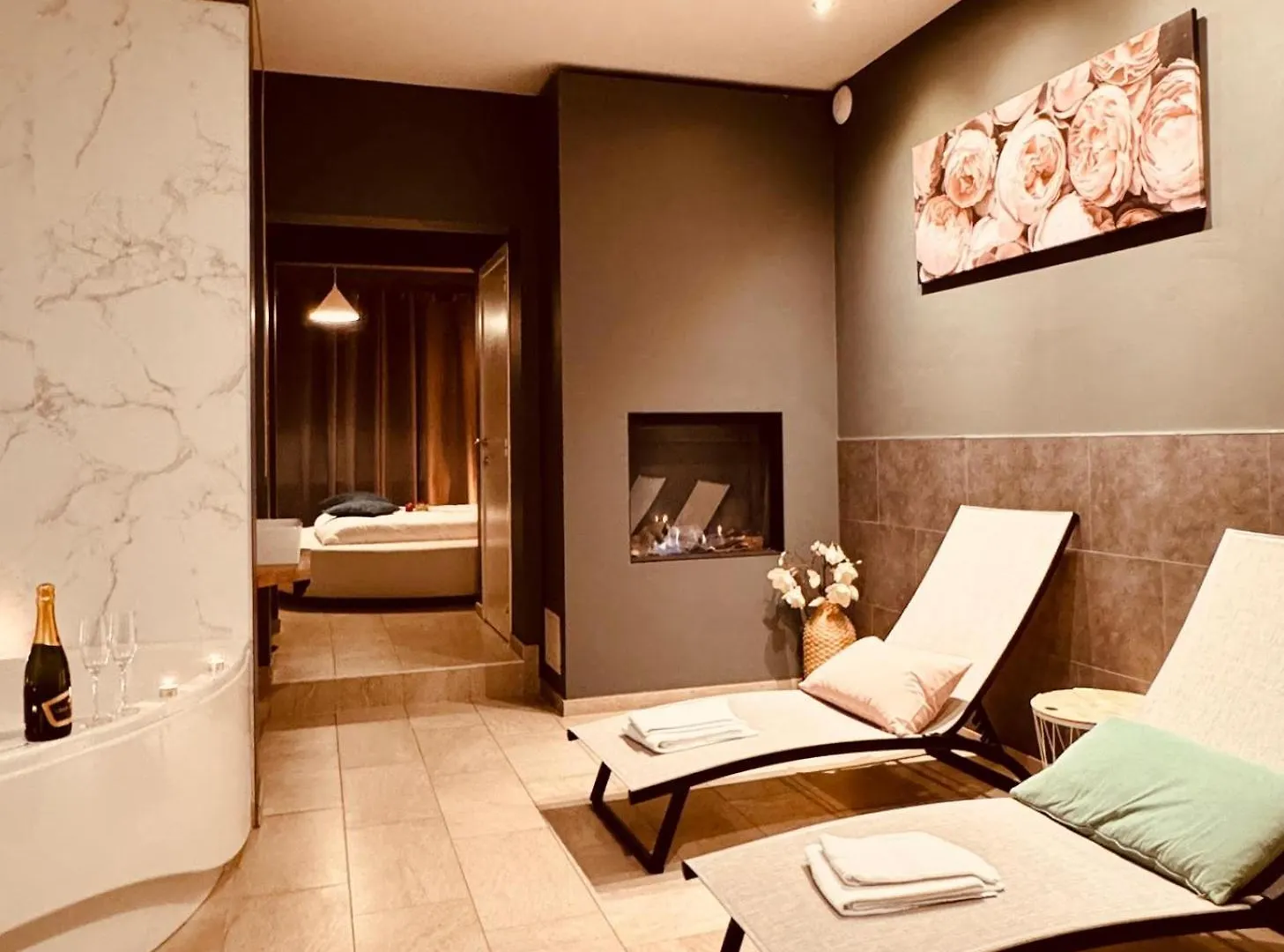 The Rose Suites Bruges 0*,  Belgium