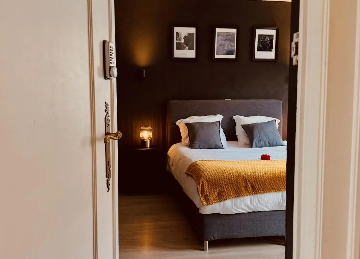Bed & Breakfast The Rose Suites Bruges