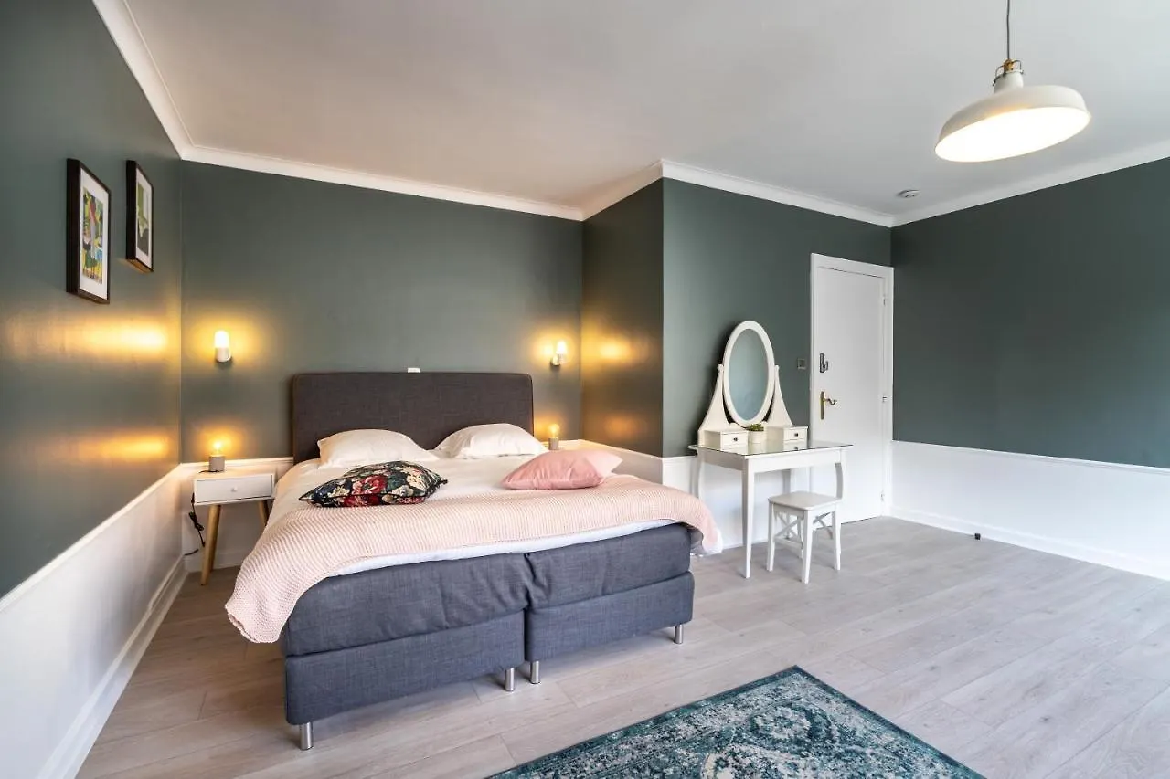 The Rose Suites 브뤼헤 0*,